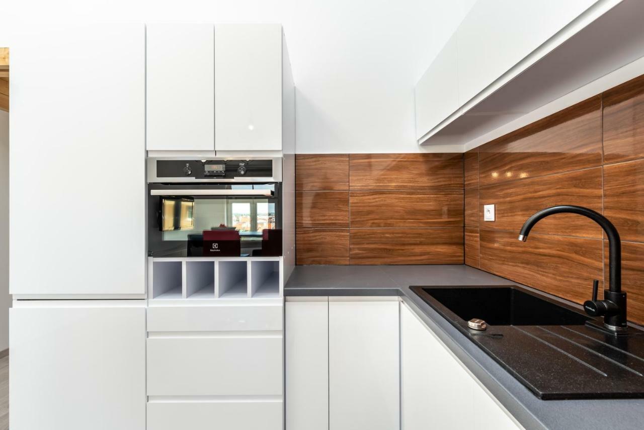 شقة Panorama Twin Loft Superior بوزنان المظهر الخارجي الصورة