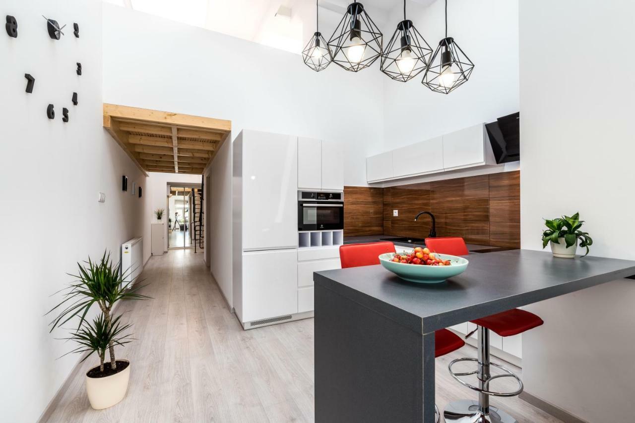 شقة Panorama Twin Loft Superior بوزنان المظهر الخارجي الصورة